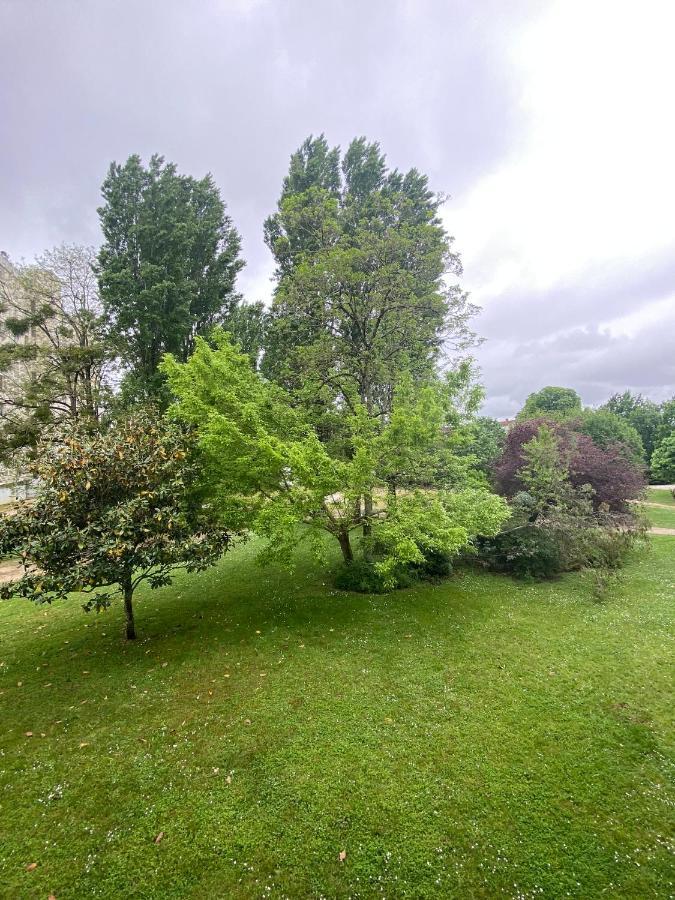 Superbe Appartement Au Calme Avec Parking Gratuit. Mérignac Exterior foto